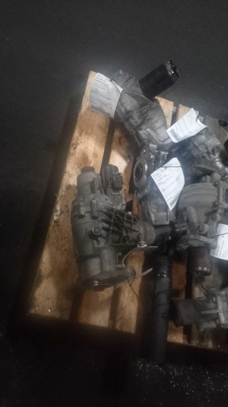 2020 Jeep Renegade OEM Transfer Case Assembly 33K Miles Black 4WD 68440306AA