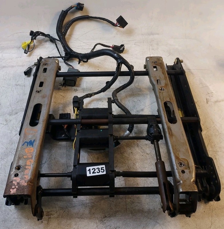 2002-2005 Pontiac Grand Prix Front Left Driver Side Power Seat Track OEM