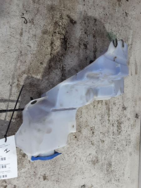 Wash Reservoir Fits 15-17 FORD F150 PICKUP 3237910