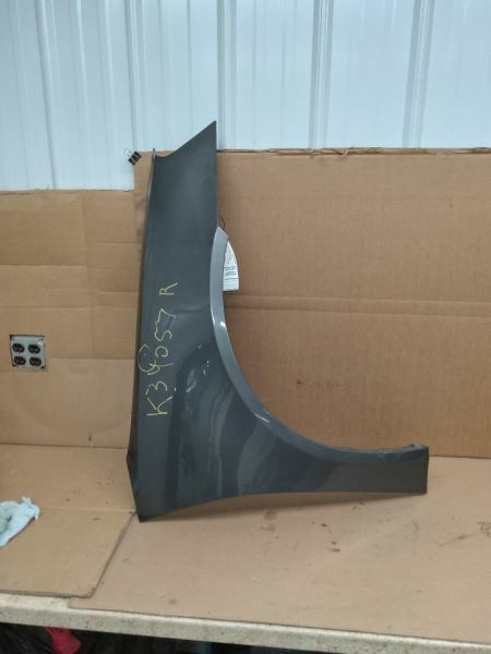 Passenger Right Fender Fits 05-10 G6 252708