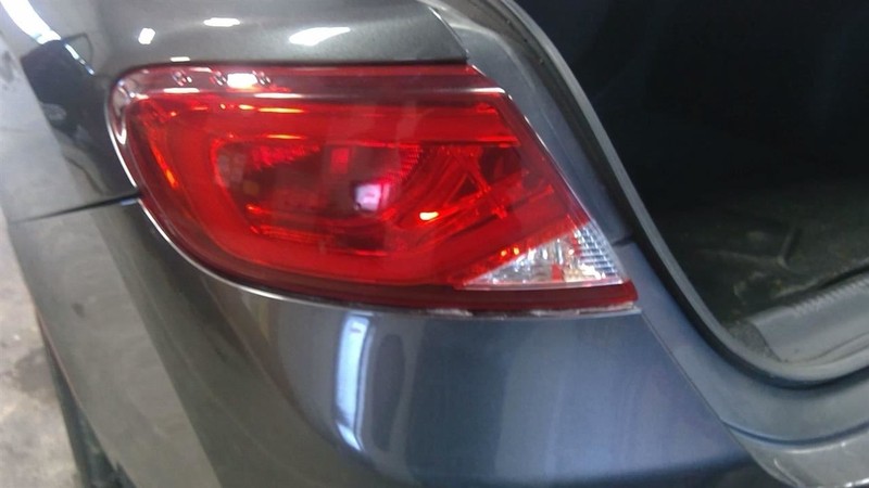 Driver Tail Light Sedan Quarter Panel Mounted Fits 15-16 200 3420723