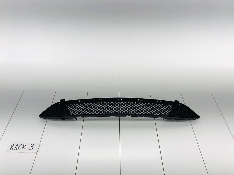 13-15 BMW X1 E84 FRONT BUMPER CENTER RADIATOR GRILLE COVER OEM