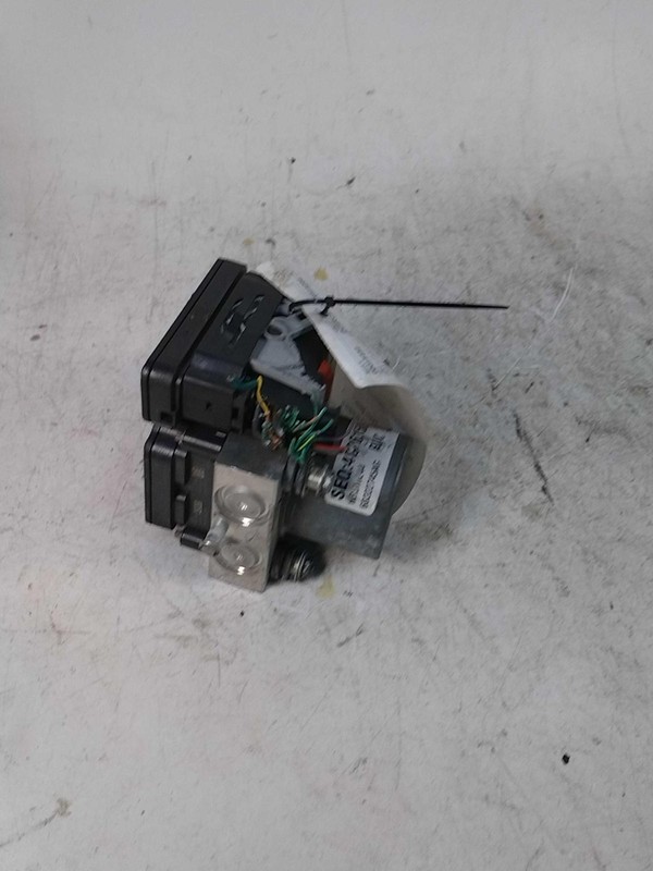 2017 Chrysler Pacifica ABS Pump & Motor Assembly OEM 68370659AA 132K Miles