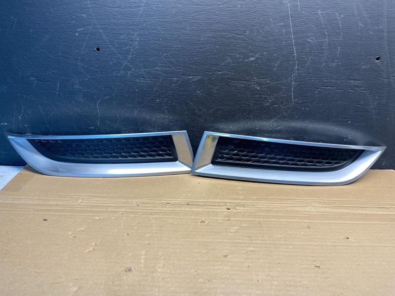 2013 to 2016 GMC Acadia Front Bumper Left+Right Set Grille Cover AE4594 DG