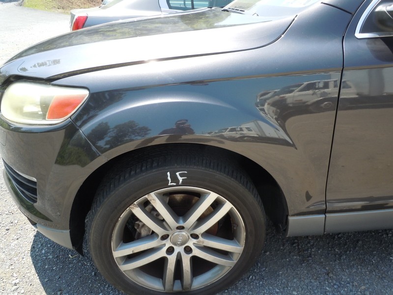 2007-2015 Audi Q7 Fender Driver Left LH OEM Z7L