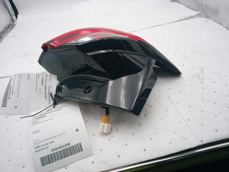 2022 Mitsubishi Outlander Sport Left Tail Light Assembly Orange 104K Miles
