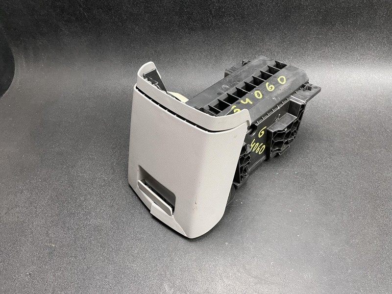 Center Console Rear Storage Tray w/ Cup Holder 2020 GMC Acadia 84718134 - 2022 X