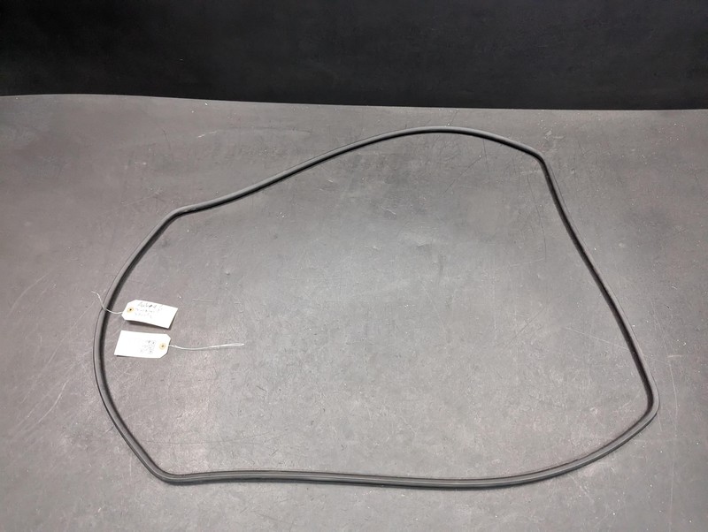Sunroof Glass Weatherstrip 2021 Audi A6 4K5877439 2019 2020 2022 2023