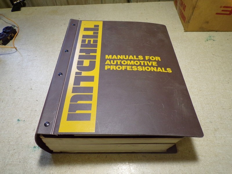 Mitchell 1987 Medium & Heavy Truck Repair Manual Volume 2 Brakes Steering Axles