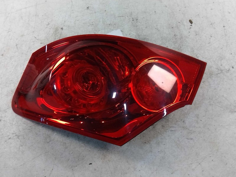 2007 INFINITI G35 Right Tail Light Assembly Grey OEM 260463 Used 136K Miles