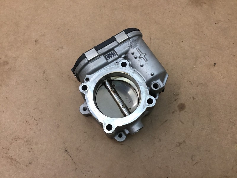 Maserati Quattroporte GTS 3.8L Left Driver Turbo Engine Throttle Body 14-18 |:A