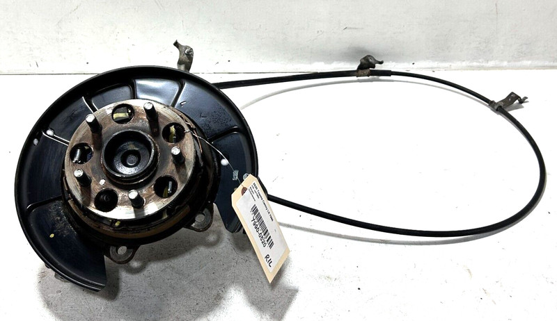 18-23 TOYOTA CAMRY REAR LEFT DRIVER SIDE SPINDLE KNUCKLE HUB / KNUCKLE OEM