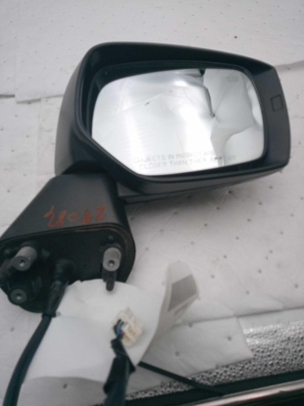 Used Right Door Mirror fits: 2017 Subaru Xv crosstrek heated w/o turn signal Rig