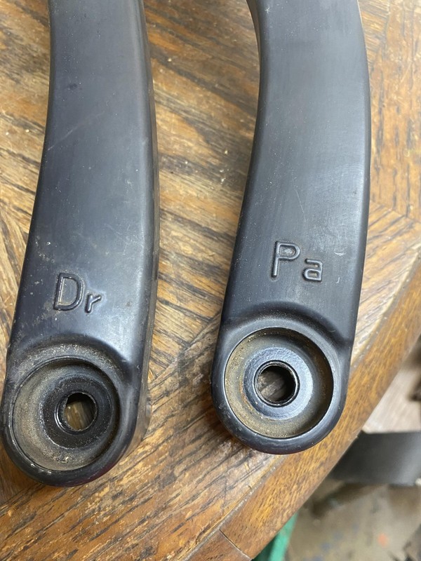 11-15 KIA OPTIMA FRONT RIGHT & LEFT WINDSHIELD WIPER WASHER ARM SET OF 2 OEM