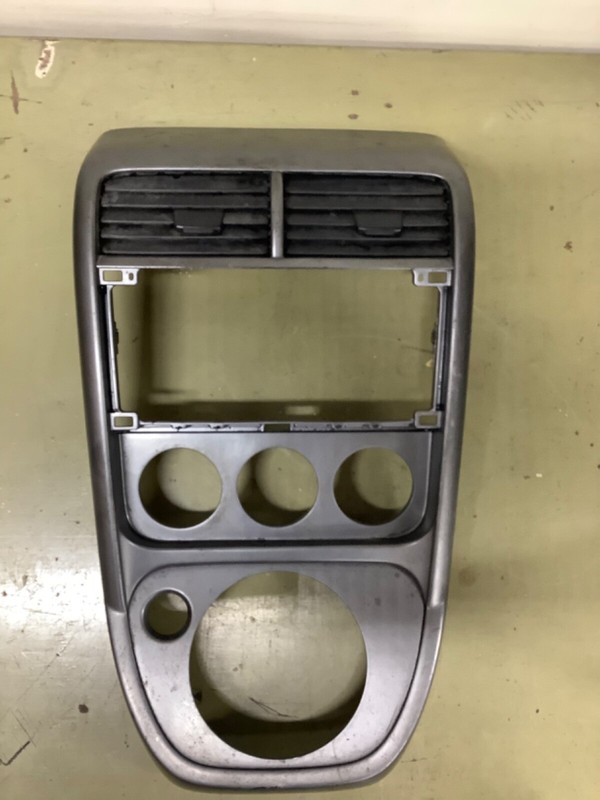 03-06 Element center panel ,Radio bezel, Heater control bezel Used OEM