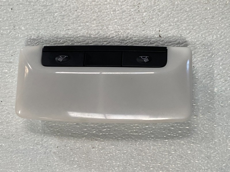 21-23 NISSAN ROGUE REAR ROOF OVERHEAD CONSOLE DOME LIGHT LAMP SWITCH OEM #A0.24
