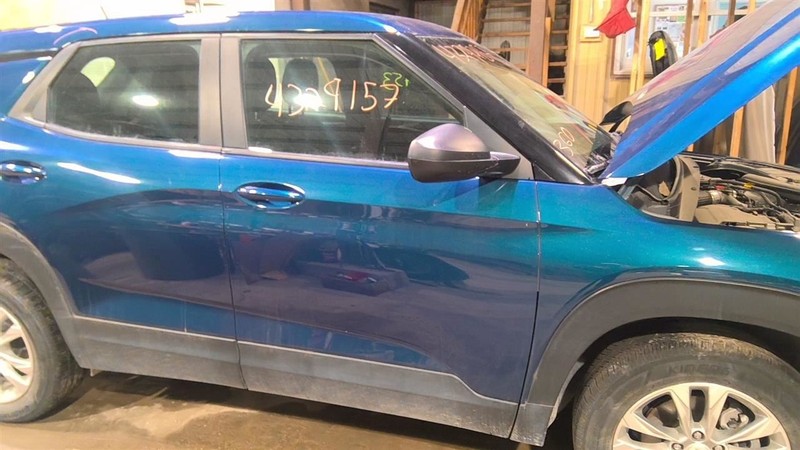 Passenger Right Front Door Fits 21-25 TRAILBLAZER 3611909