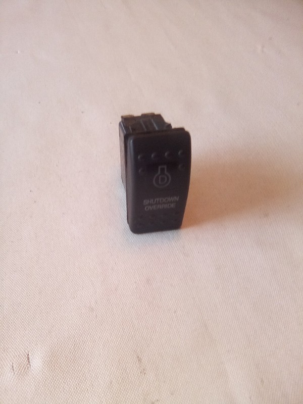 Western Star/Carling 7805-3413 Shutdown Override Switch