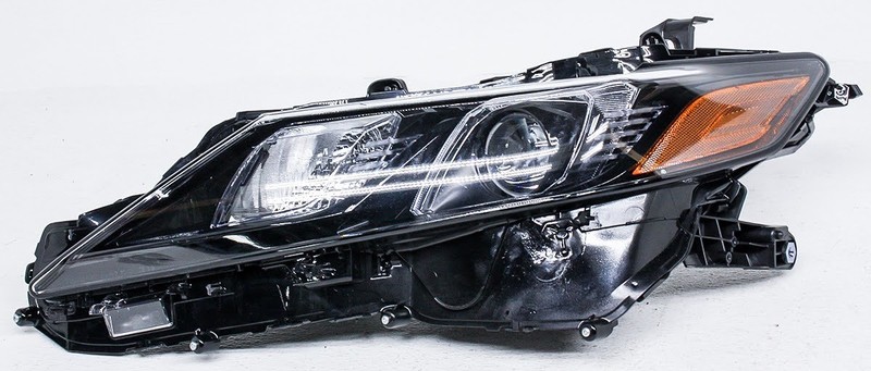 OEM Toyota Camry Left Driver Side LED Headlamp 81150-06C41 Tabs Missing