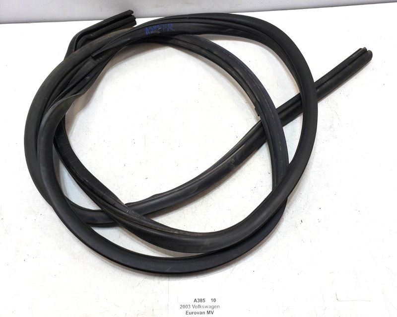 ✅ 99-03 OEM Volkswagen Eurovan MV Front Right Passenger Door Weatherstrip Seal