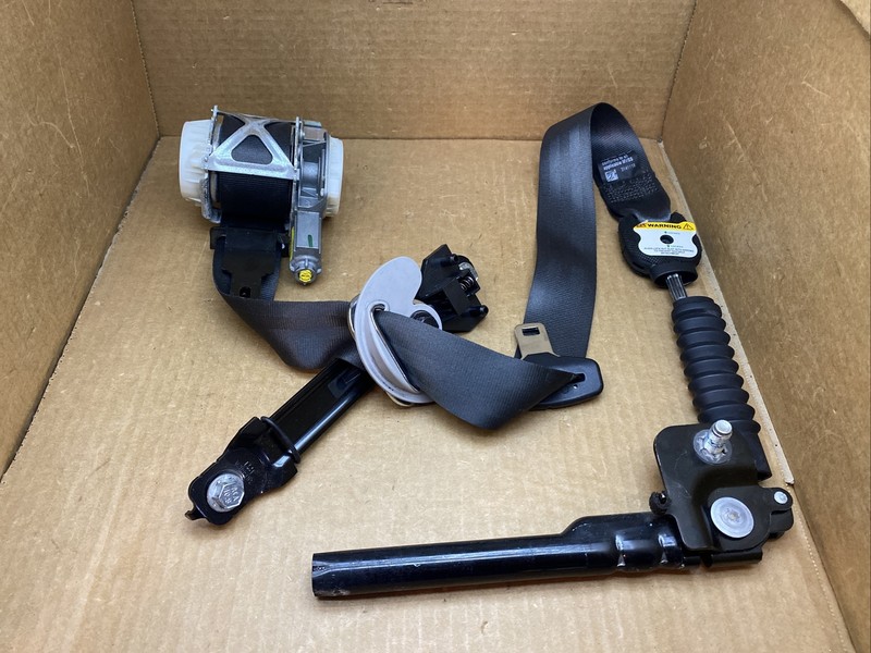 11-14 Hyundai Sonata Front Right Passenger Seat Belt Seatbelt Retractor Black
