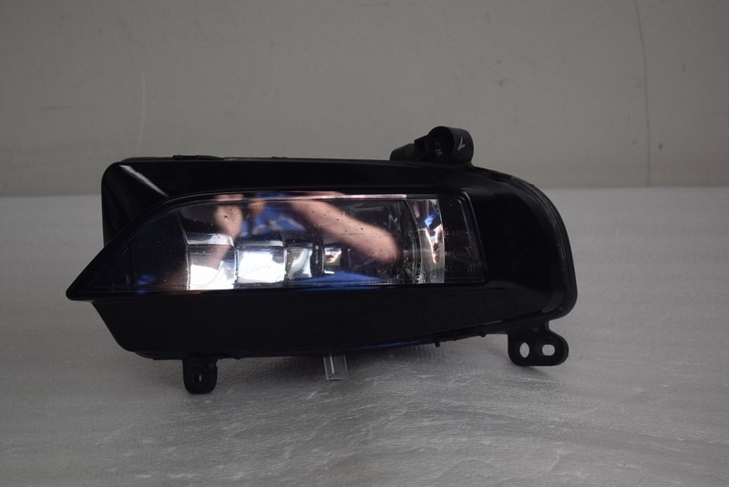 2011 AUDI A4/S4 (B8), Fog light HELLA Front LEFT 8K0941699C