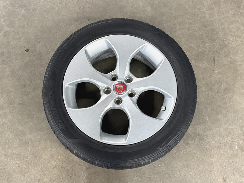 ⭐2017-2020 JAGUAR XE PREMIUM WHEEL RIM TIRE 225/50/17 7X17 5 SPOKE OEM LOT2691