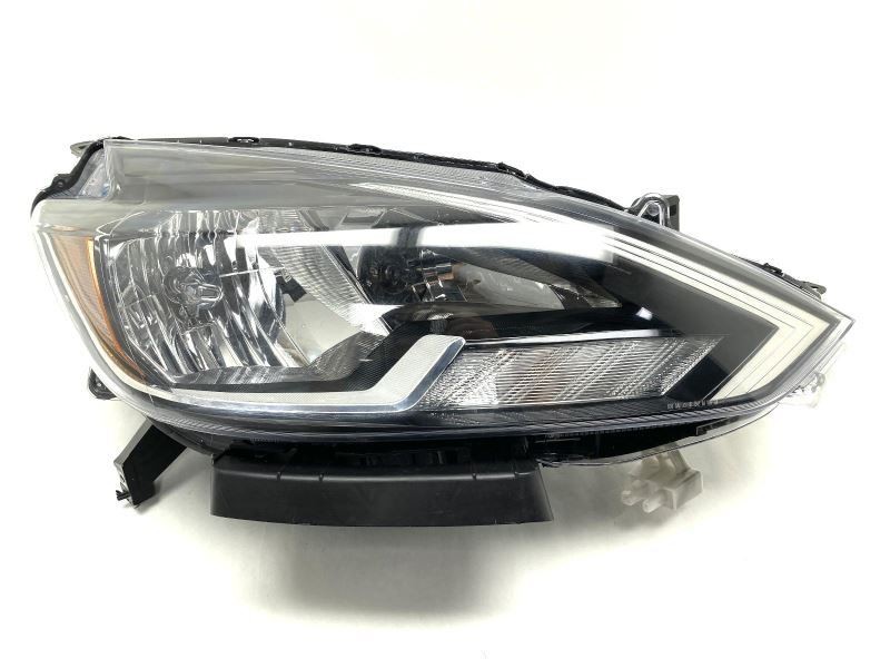 Right Passenger Side Headlight Halogen Fits 2016-2019 Nissan Sentra 83947