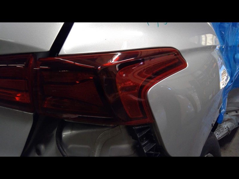 Passenger Tail Light SWB Incandescent Fits 19 SANTA FE 1464426