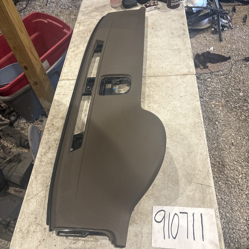 2006-2011CADILLAC DTS UPPER DASH PAD Color Cashmere 15292520