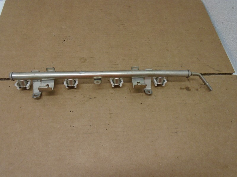 FUEL DELIVERY PIPE ASSY 2 6AW-13171-00 2007-2010 Yamaha F300- 350HP Outboard