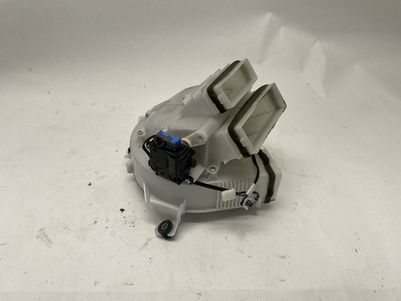 2008 - 2009 LEXUS LS600H - BLOWER MOTOR BATTERY COOLING FAN OEM G9230-50010