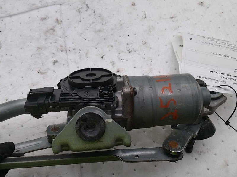 2017 Hyundai Elantra Wiper Motor OEM 98110F2000 Red 117K Miles