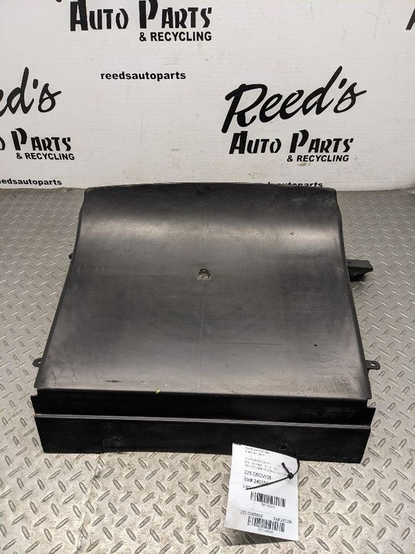 2006-2009 Pontiac Solstice Front Engine Splash Shield Guard Lower OEM1184243