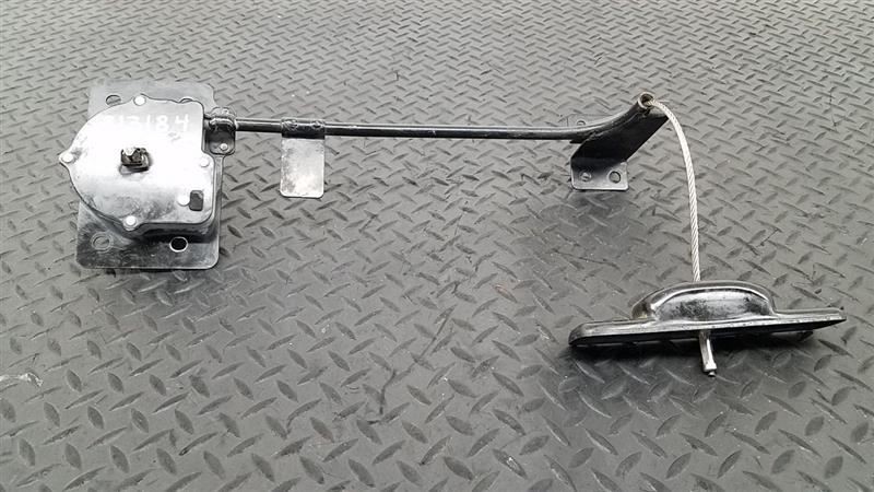 06-12 Kia Sedona Spare Wheel Carrier OEM 628004D100