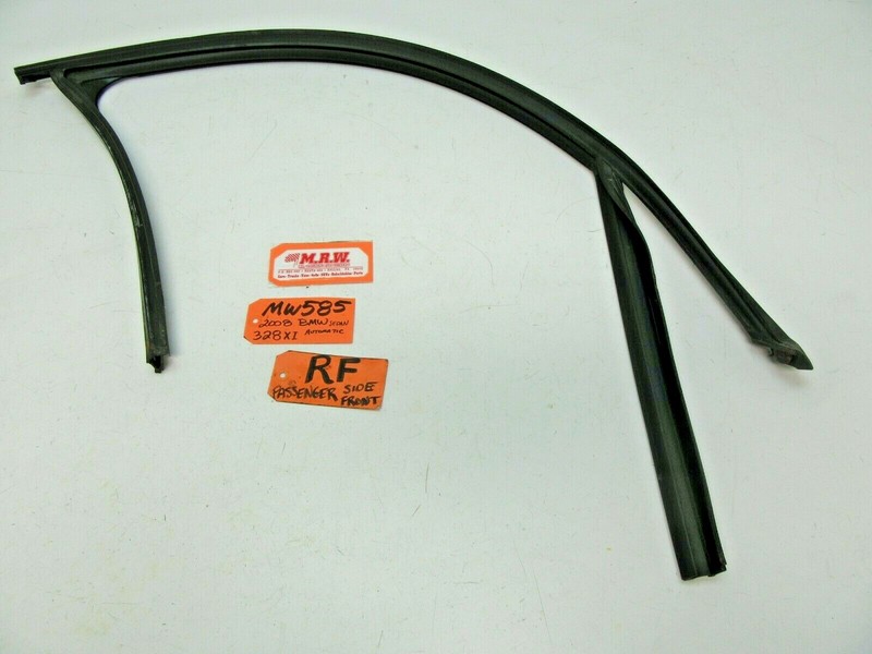 RIGHT FRONT DOOR PANEL SHELL GLASS RUBBER TRACK RUN CHANNEL SEAL STRIP MOLDING R