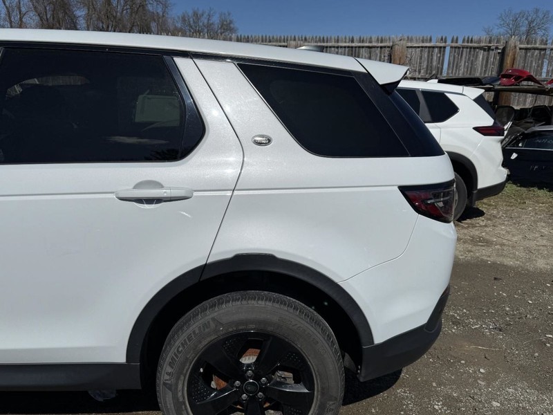 20-21 ROVER DISCOVERY SPORT LEFT QUARTER PANEL WHITE PC:1AQ AT AWD 20K SE 66558