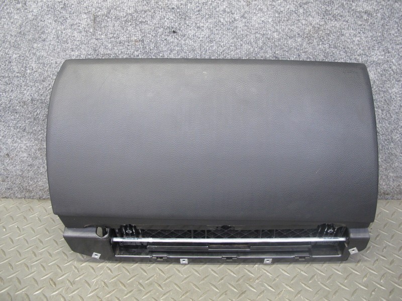 2006-2010 BMW E63 E64 DASH FRONT RIGHT GLOVE BOX COMPARTMENT STORAGE
