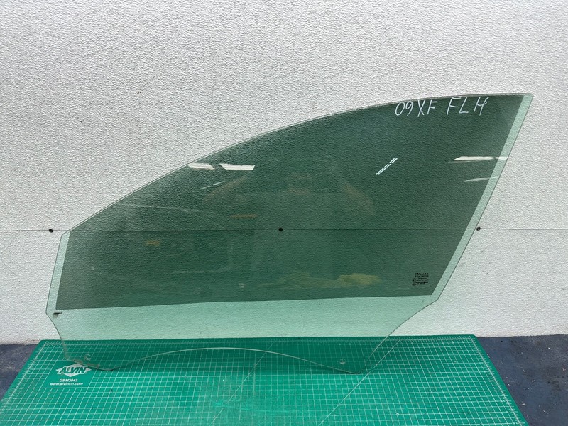 09-15 JAGUAR XF XFR X250 FRONT LEFT DRIVER SIDE DOOR WINDOW GLASS OEM