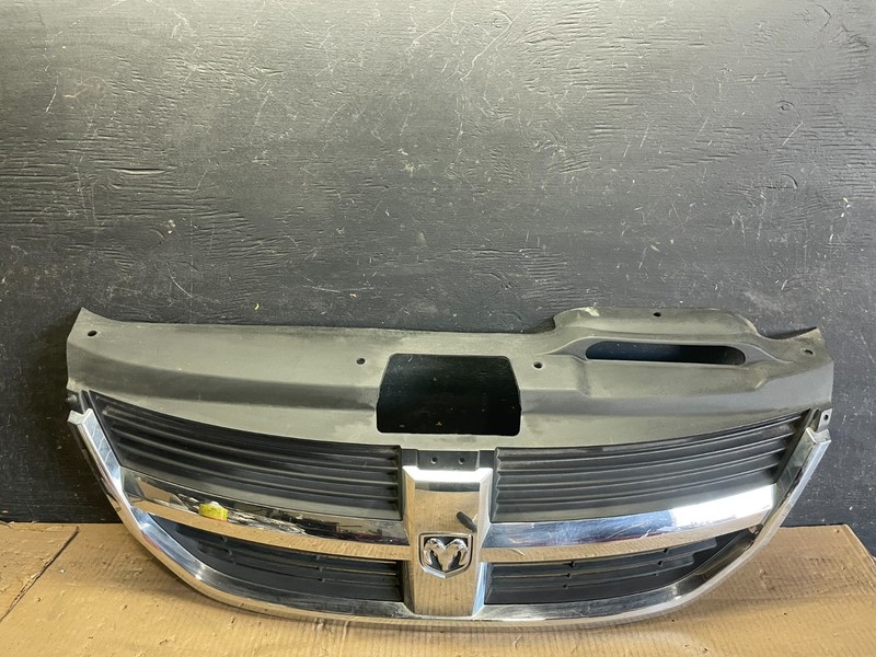2009 to 2010 Dodge JourneyFront Upper Grill Grille OEM R5366 DG