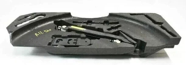 06-11 Mercedes W164 ML350 ML320 ML500 Emergency Spare Tire Jack Tool Kit OEM