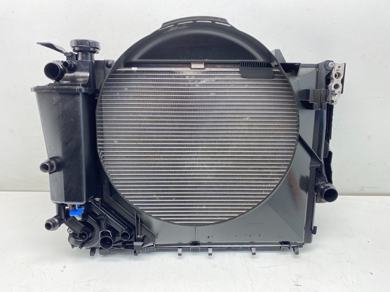 98-06 BMW E46 3 Series Front Radiator Condenser Cooling Fan Assembly 144K OEM✅