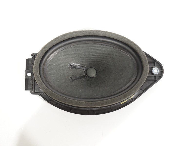 2014-2019 Chevy Silverado / GMC Sierra 1500 Front RIGHT Door Audio Speaker OEM