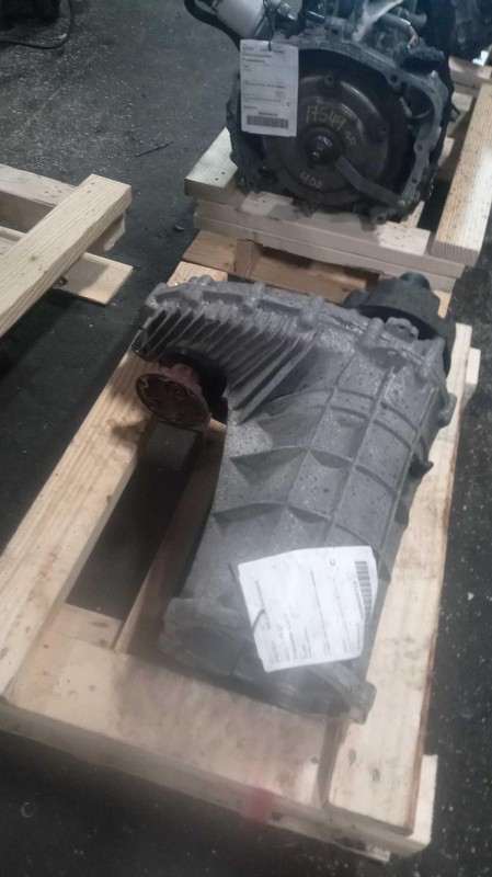 2015 Audi Q7 Transfer Case Assembly 128K Miles OEM 4WD Grey 0BU341010Q