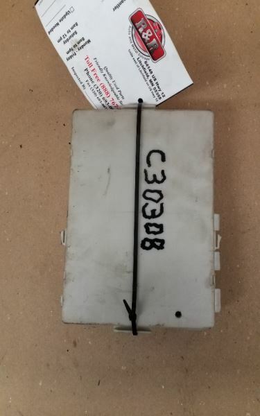 Fuse Box Engine VIN C 4th Digit VQ35DE Rear Fits 05-06 INFINITI G35 235868