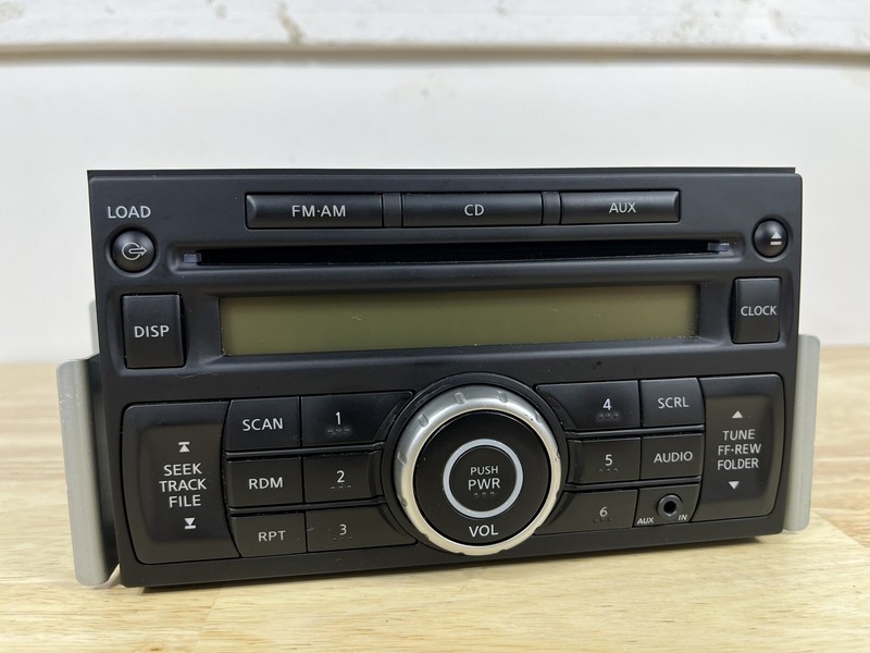 2011-2013 Nissan Quest AM FM 6 Disc In Dash CD Player Radio Receiver OEM
