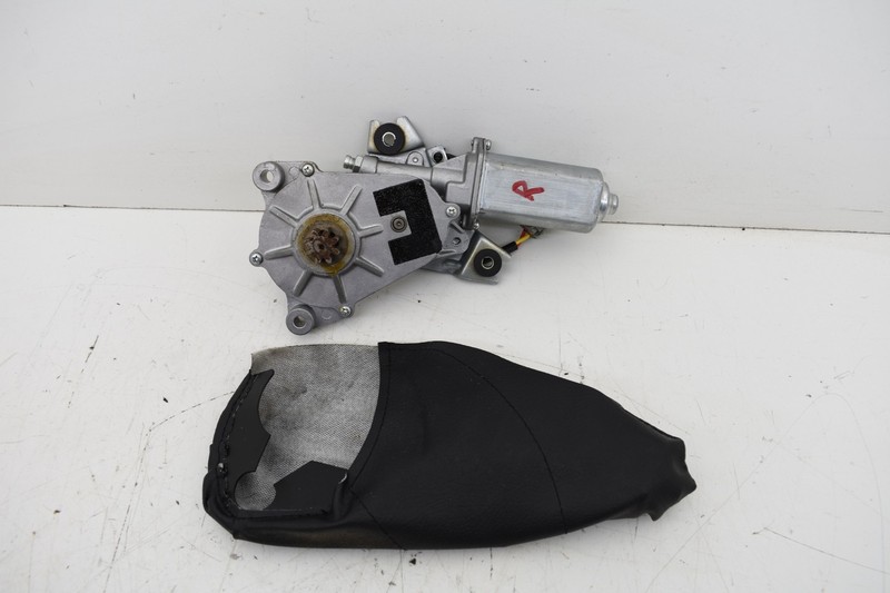 2006 Nissan 350Z Passenger Right Convertible Soft Top Lift Motor OEM KW38
