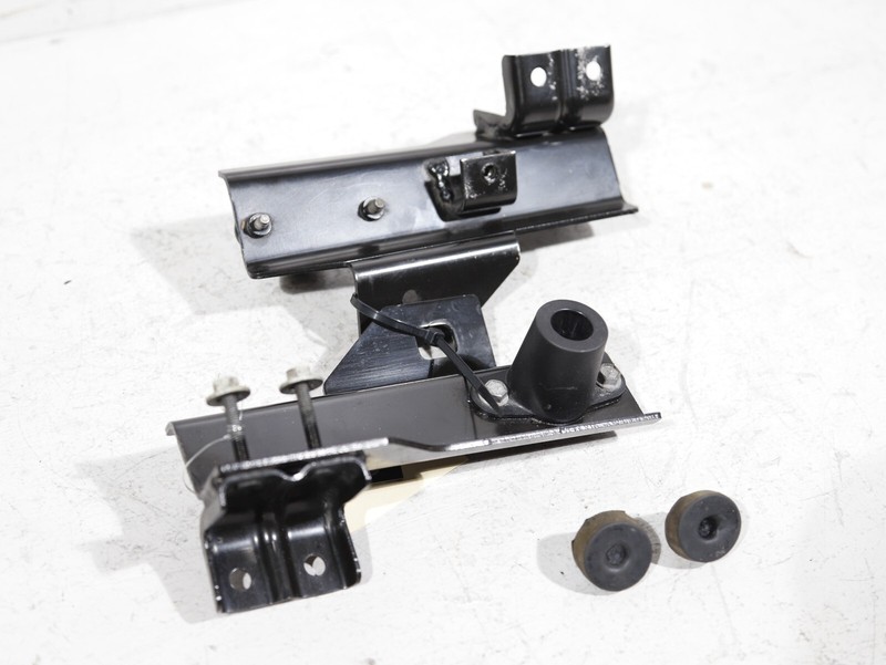 OEM 2016 - 2020 TESLA MODEL X FRONT BUMPER LEFT RIGHT MOUNT SUPPORT BRACKET