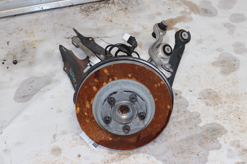 2015-2023 MERCEDES C300 W205 AWD SEDAN REAR RIGHT SPINDLE KNUCKLE HUB ASSY OEM