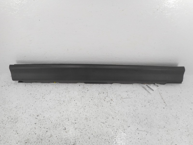 BMW X5 Rocker Panel Moulding Side Skirt Passenger RT W/O Running OEM 2000-2006
